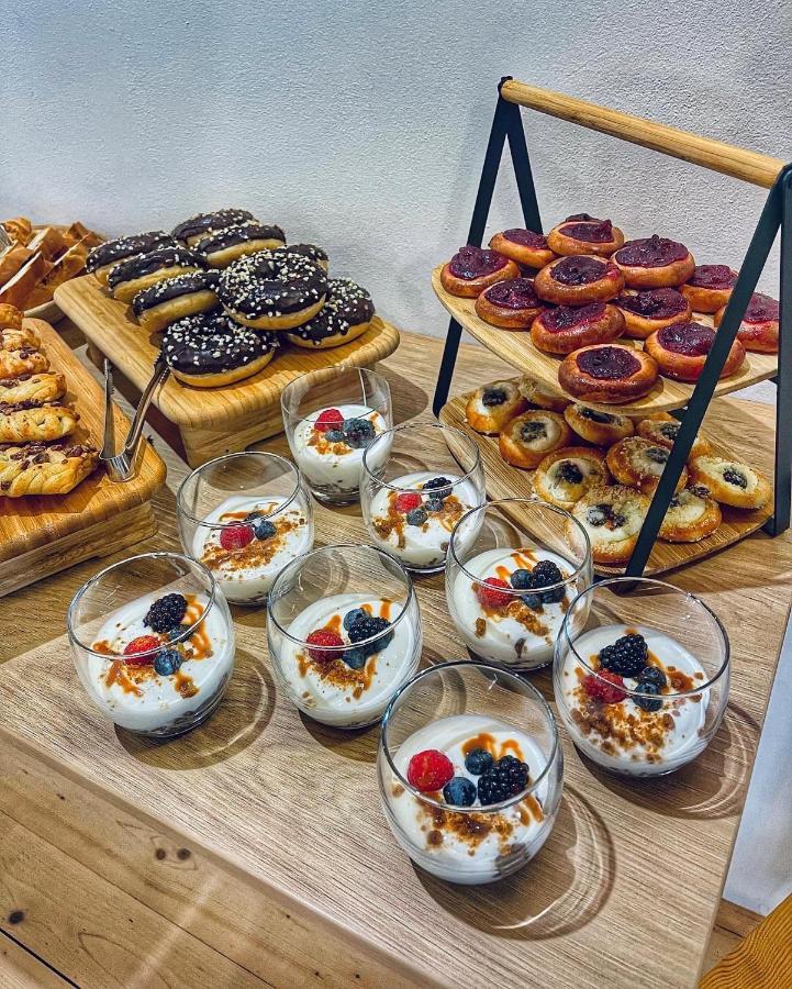 法玛奥威奇特拉塞酒店 Němčičky 外观 照片