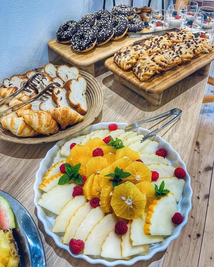 法玛奥威奇特拉塞酒店 Němčičky 外观 照片